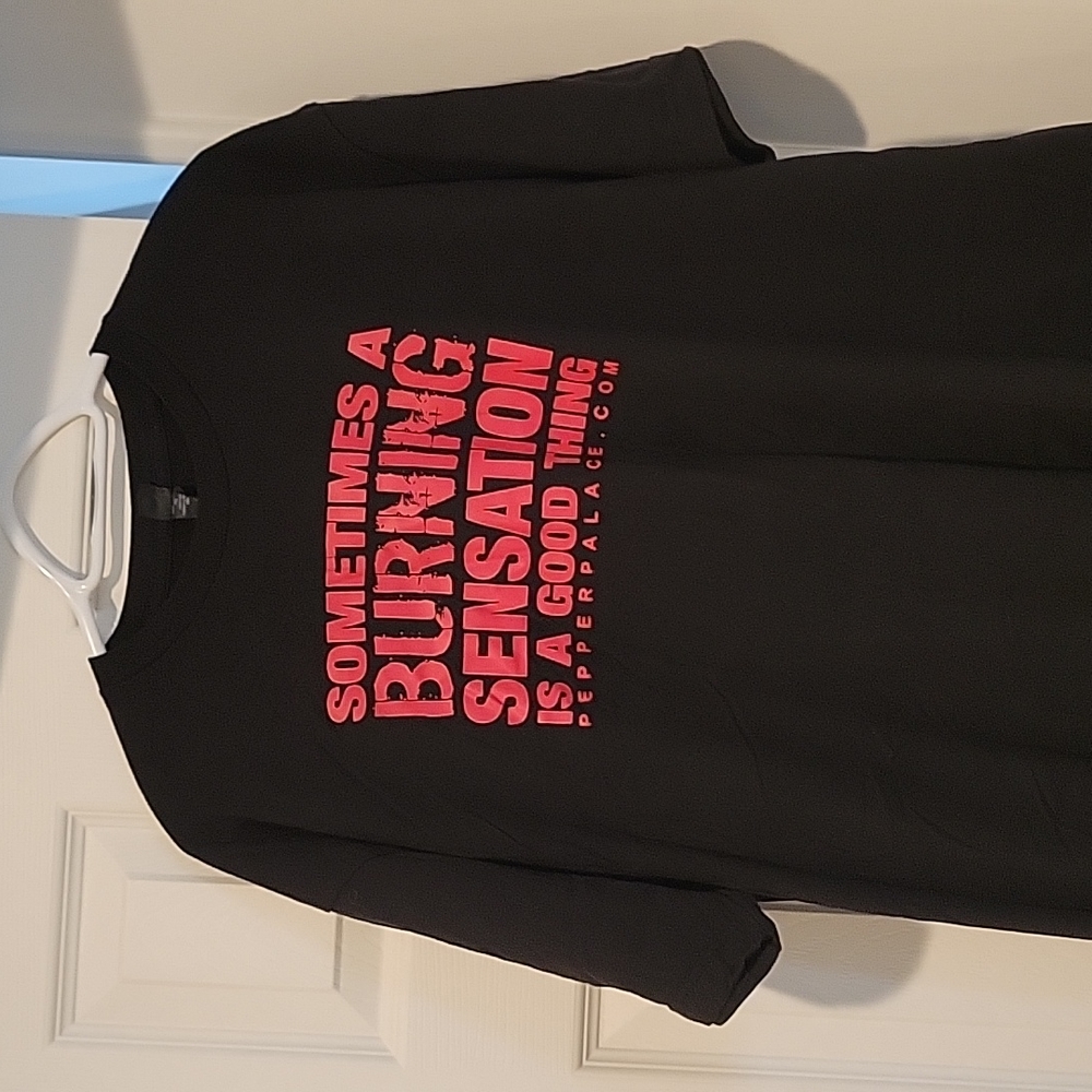 New 2XL Pepper Palace Tshirt